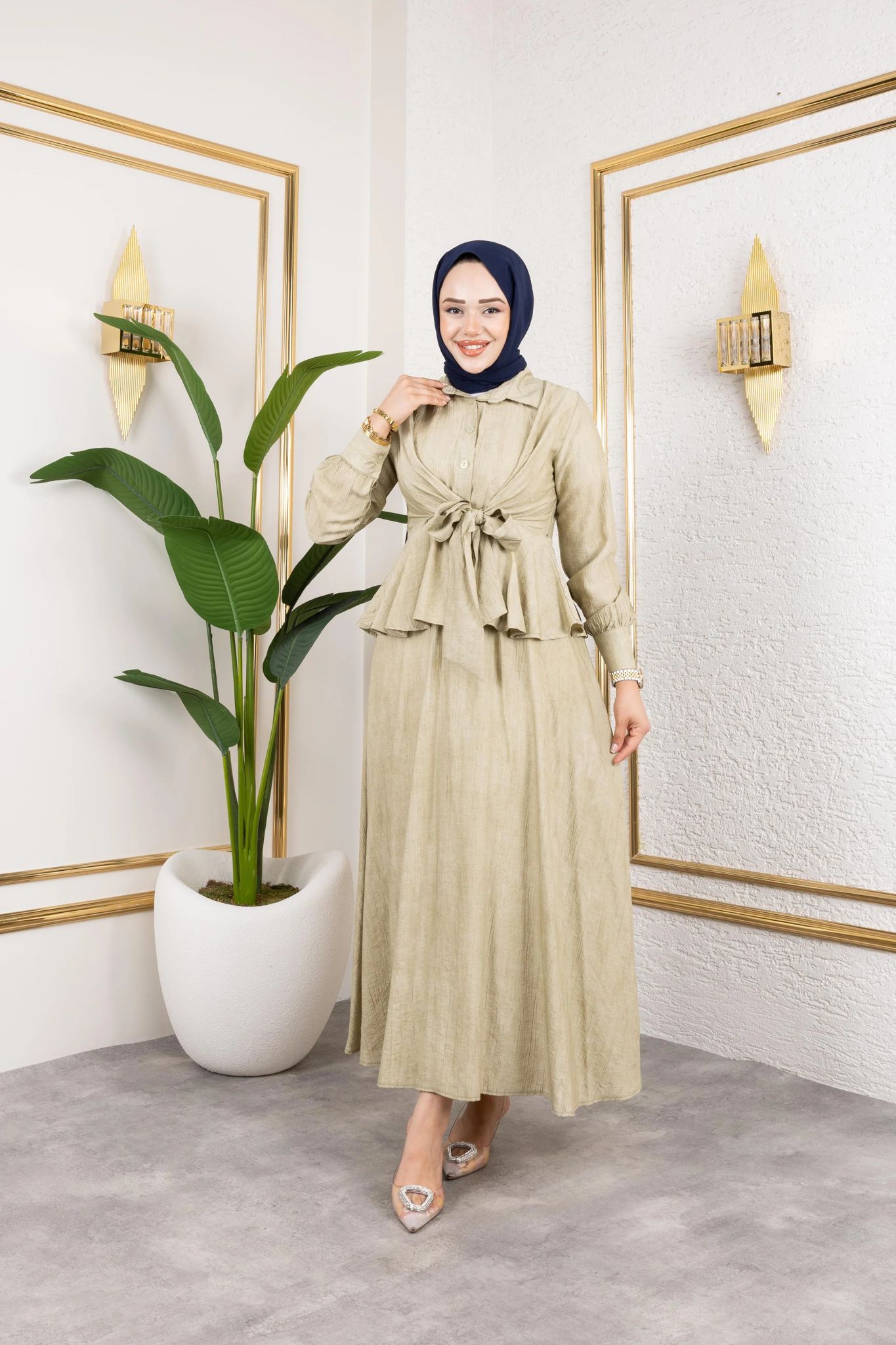 Sabit Kuşak Detaylı Çilek Kumaş Elbise